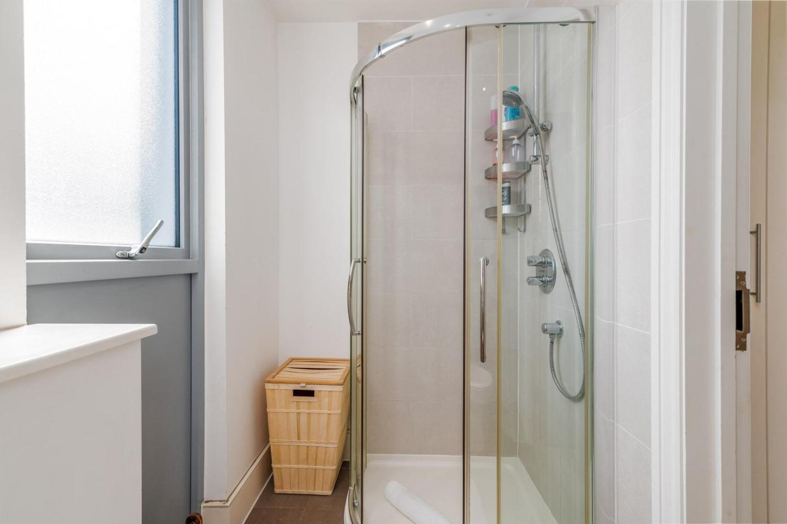 Bright & Spacious Battersea Flat 伦敦 外观 照片
