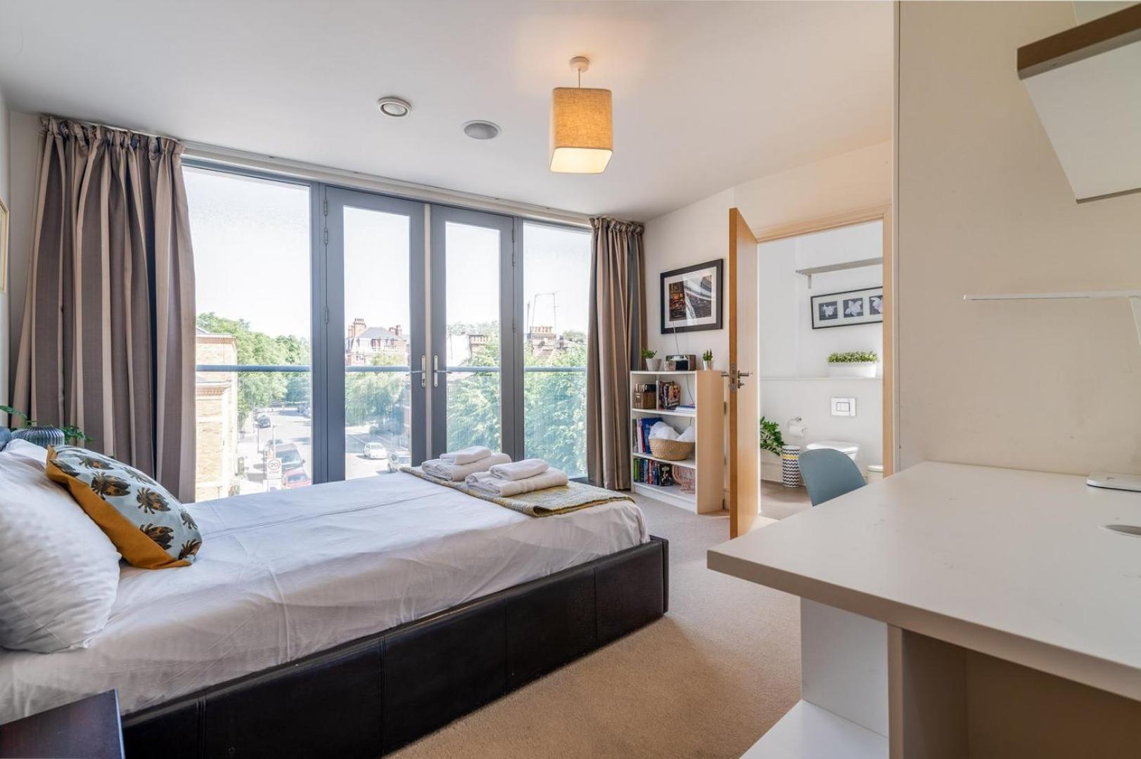 Bright & Spacious Battersea Flat 伦敦 外观 照片