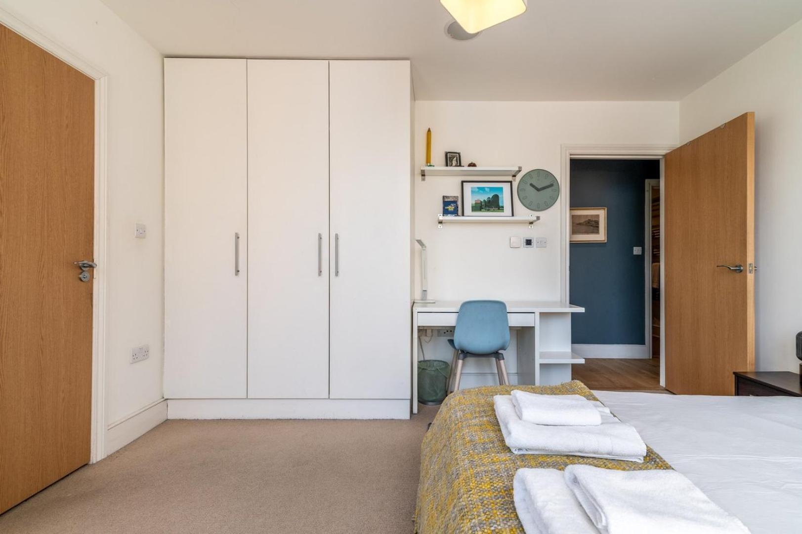 Bright & Spacious Battersea Flat 伦敦 外观 照片